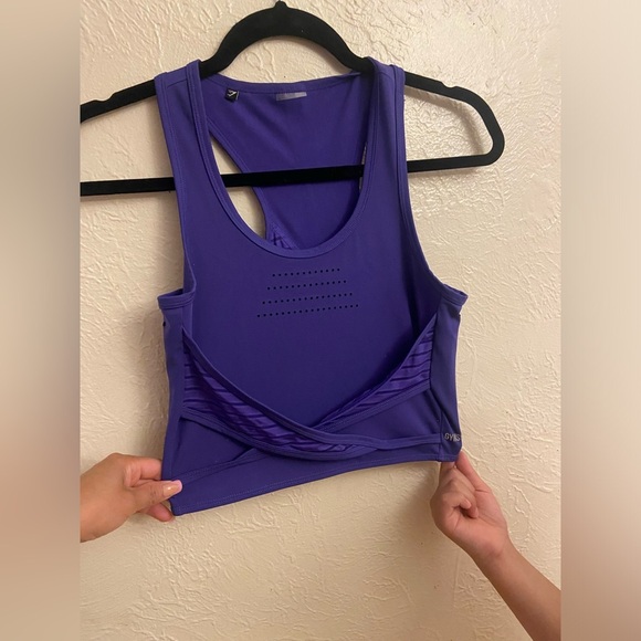 Gymshark top - Picture 2 of 11